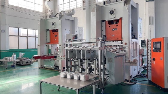 Buy Automatic Foil Container Maker Siemens Motors PLC Control With 4 Cavities Capacity online manufacture