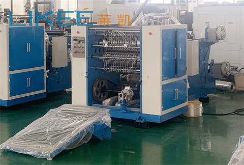 Buy Folding Vacuum Adsorption Aluminum Foil Sheet Pop Out Machine For Food Package online manufacture