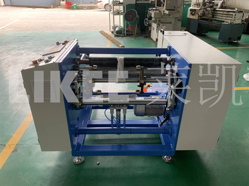 Buy Semi-automatic 305m Rewinding Length House Foil And Paper Rewinding Machine With 2 Spindles online manufacture