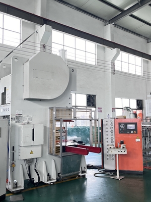 Buy LK-T63 Aluminum Foil Container Making Machine Siemens Motor Controlled C Type online manufacture
