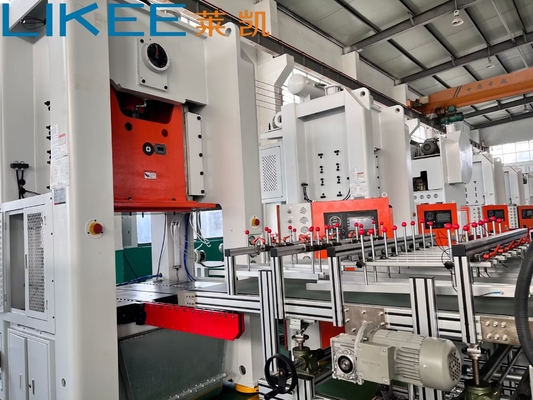 Buy Stable Quality And Customized Automic Aluminum Foil Food Container Machine online manufacture