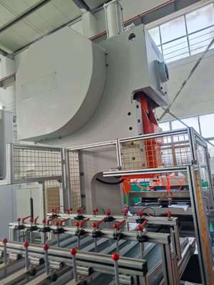 Buy LK-T63 Food Foil Container Punching Machine 9,000–12,000 Units/Hour Output online manufacture