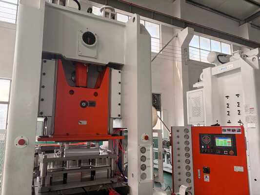 Buy Aluminum Foil Container Making Machine Recycled Material Rectangular For Food Baking Strip Cake online manufacture