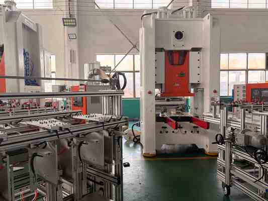 Buy Aluminum Foil Container Making Machine Recyclable Smooth Wall Rectangular Metal Packaging online manufacture