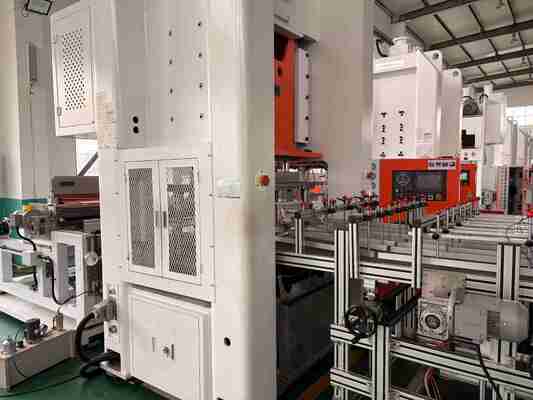 Buy LK-T80 Aluminum Foil Food Lunch Box Aluminium Take Away Containers Machine online manufacture