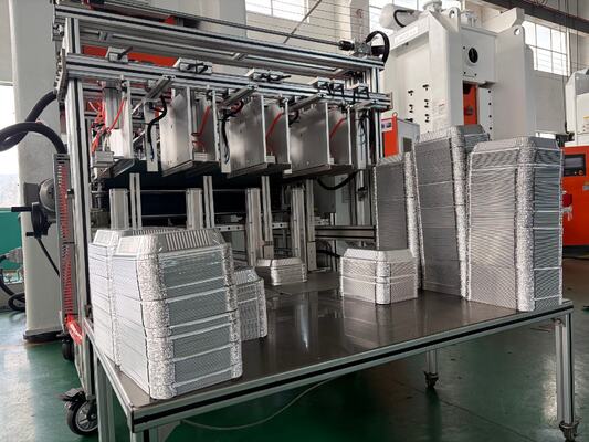 Buy LK-T80 Automatic 3003 Alloy Disposable 450ml Aluminum Take Out Container Making Machine online manufacture