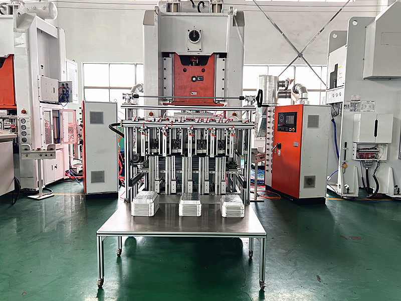 High Output Mitsubishi PLC 13000KG Aluminium Foil Box Making Machine