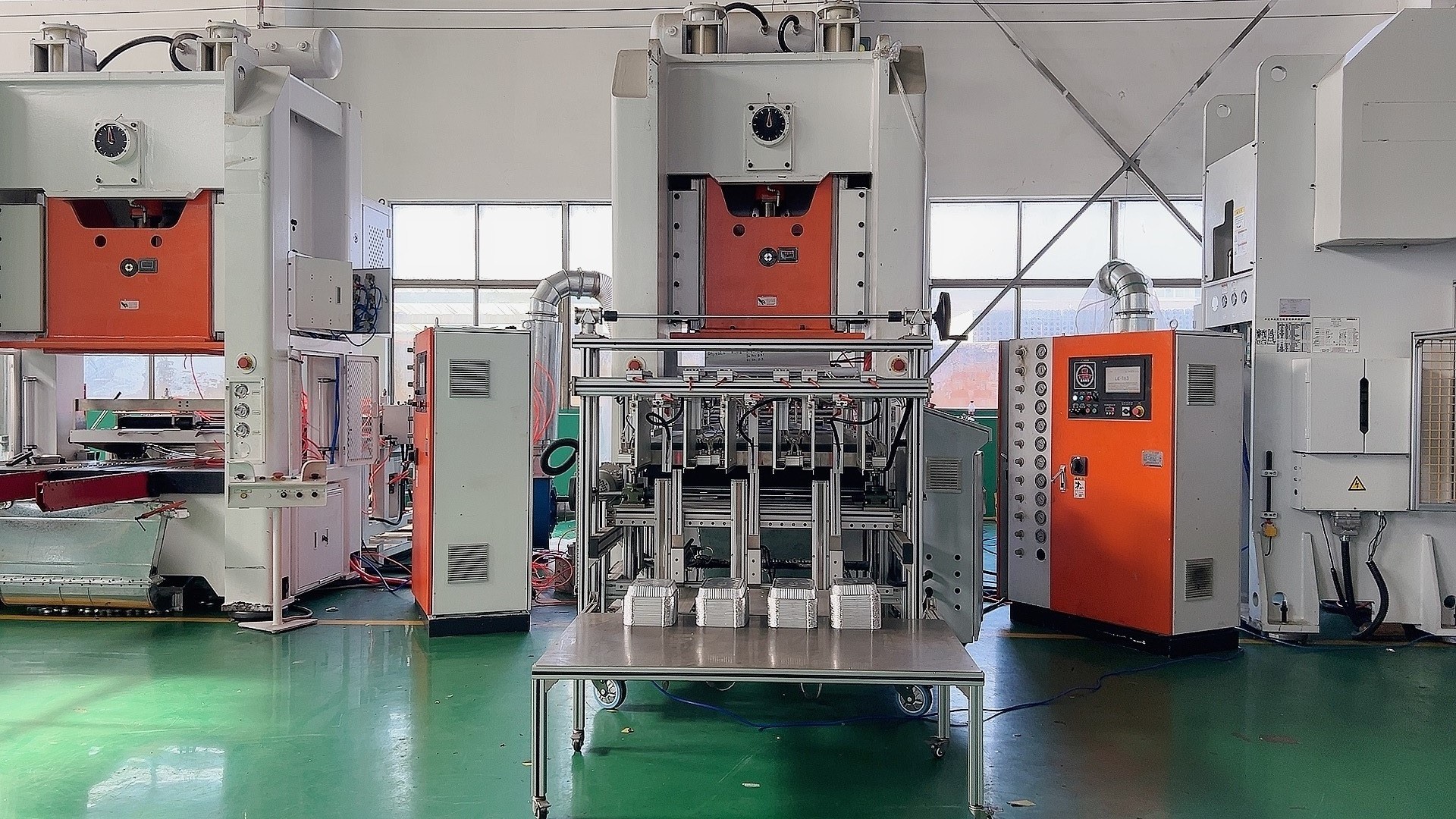 File Container For Production 3Phase 800KN Food Grade Packing Container Box Aluminum Foil Container ...